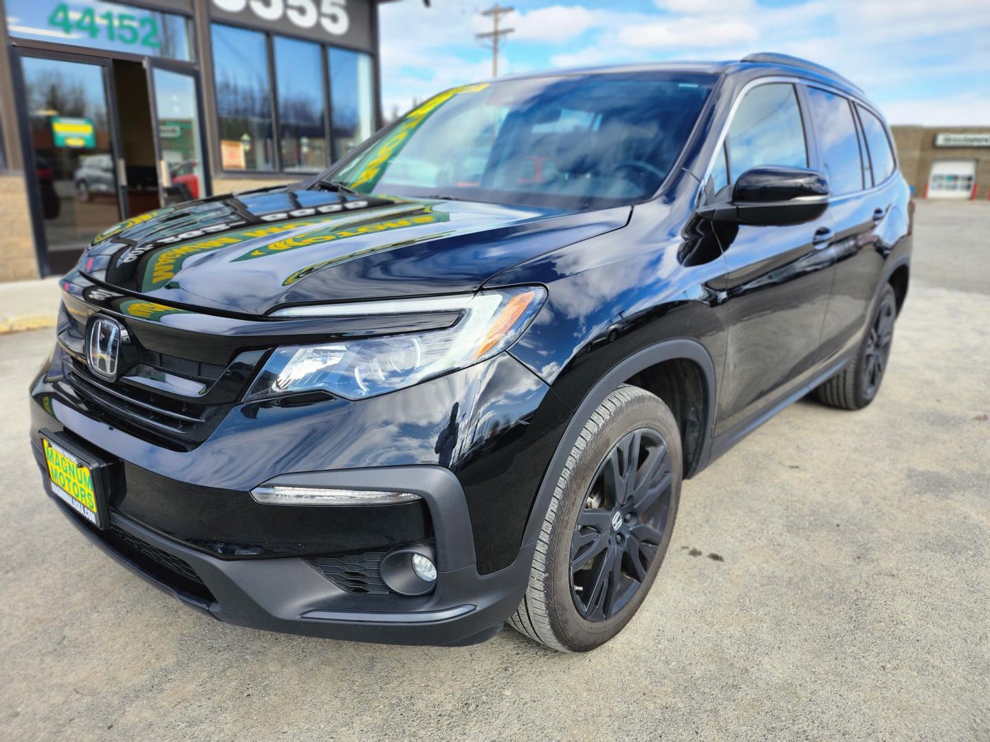 2022 Black /BLACK Honda Pilot SPECIAL EDITION (5FNYF6H29NB) with an 3.5L V6 engine, 9 SPEED AUTOMATIC transmission, located at 1960 Industrial Drive, Wasilla, 99654, (907) 274-2277, 61.573475, -149.400146 - Photo#3